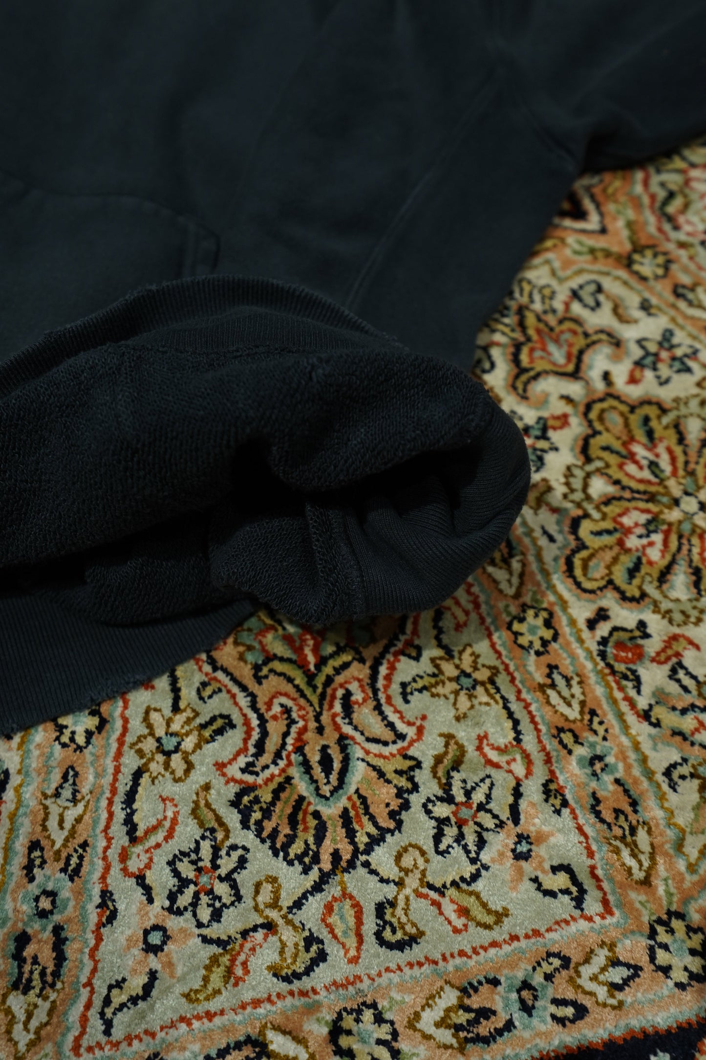 SUGARHILL AGED HOODIE (ASH BLACK)